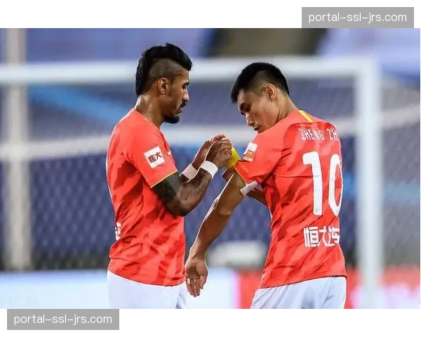 “火花队新帅首次深度访谈：阐述攻防体系理念与球队文化重建”