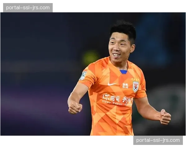 警方通报:成功抓获在德甲赛场周边兜售假球票的犯罪团伙 警方通报:成功抓获在德甲赛场周边兜售假球票的犯罪团伙