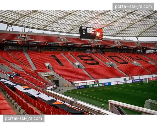 安联球场与拜耳竞技场均已开始筹备夺冠庆祝流程