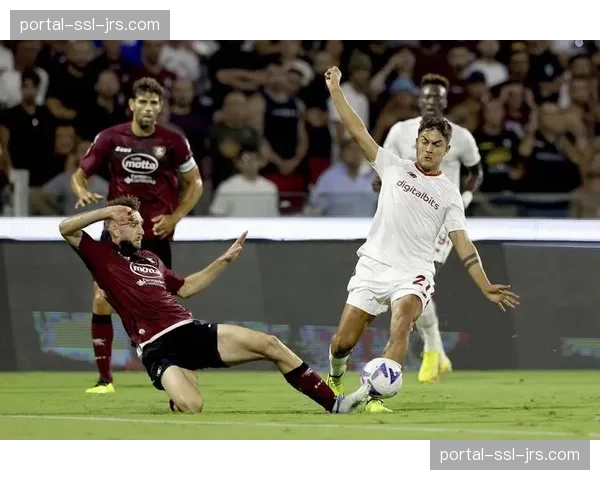 罗马主场迎战佛罗伦萨，穆里尼奥与意大利诺再演战术博弈